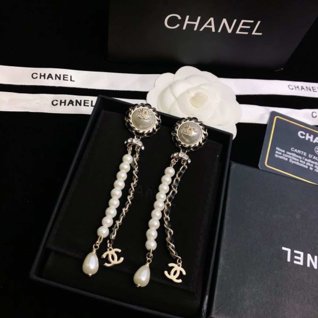 CHANEL コピー イヤリング ロゴ おしゃれな人は愛用中！シャネル