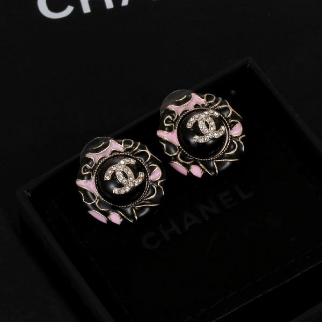 CHANEL コピー イヤリング ロゴ 完売次第終了早い者勝ち シャネル