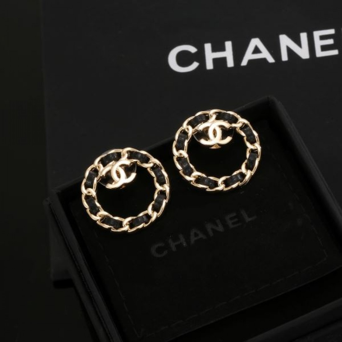 CHANEL コピー イヤリング ロゴ 一番注目されている商品 シャネル