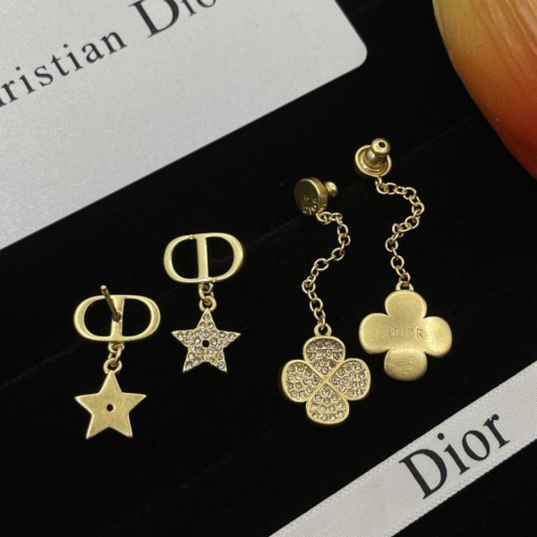 DIOR コピー イヤリング ロゴ 今すぐ買えちゃう ディオール