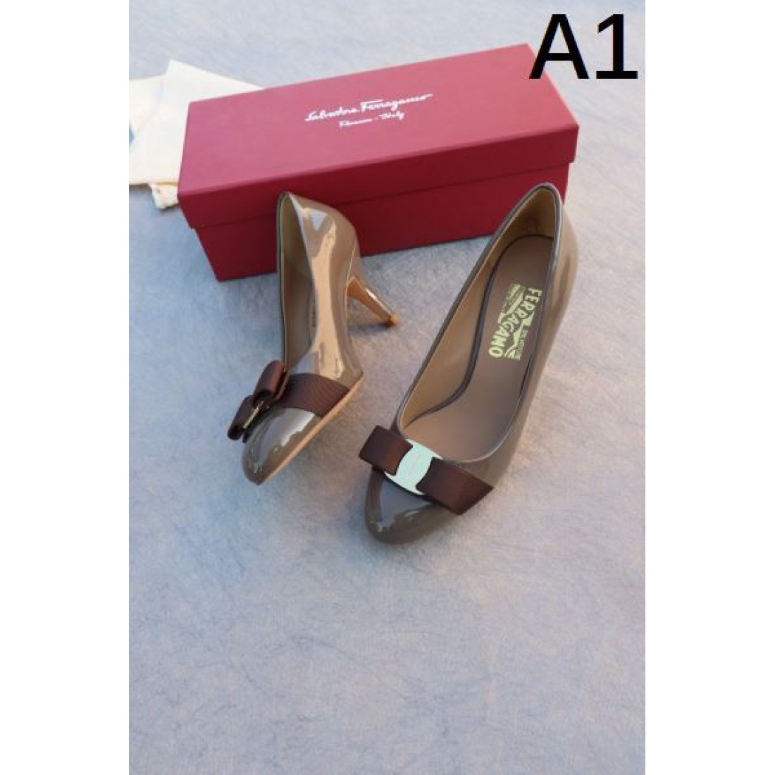 サルヴァトーレ コピー ハイヒール FERRAGAMO繊細で気品あるシルエットが美しい