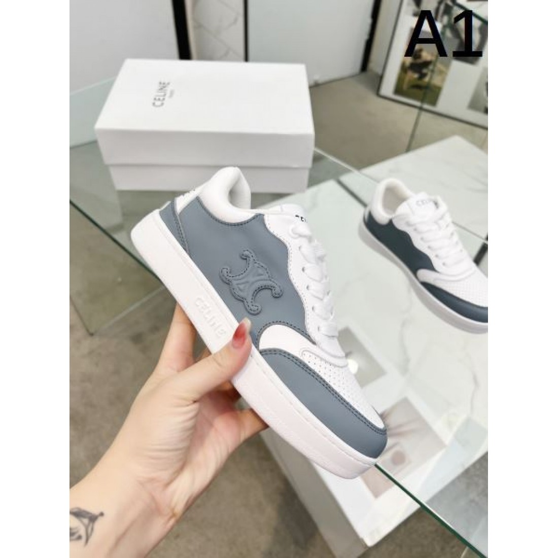 CELINE セリーヌ コピー カジュアルシューズ 軽やかで洗練された美しさが魅力