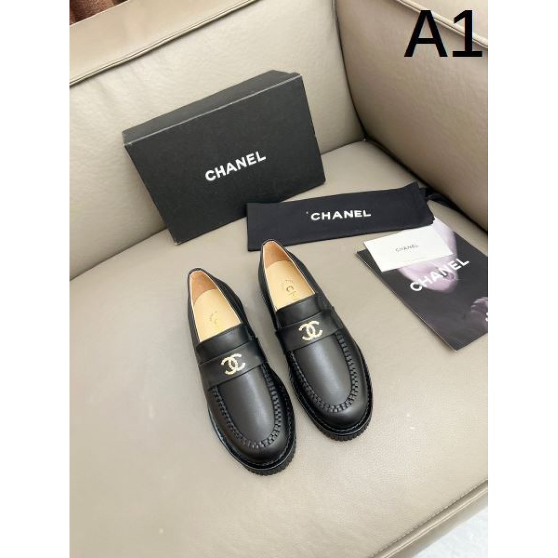 CHANEL シャネル コピー カジュアルシューズ 洗練されてフェミニンな佇まい