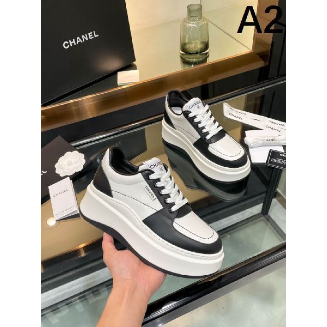 都会的でナチュラルな CHANEL シャネル コピー カジュアルシューズ が話題