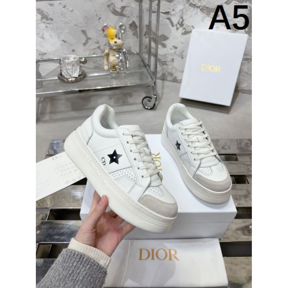 スタイリッシュで快適な DIOR ディオール コピー カジュアルシューズ を今すぐ体感