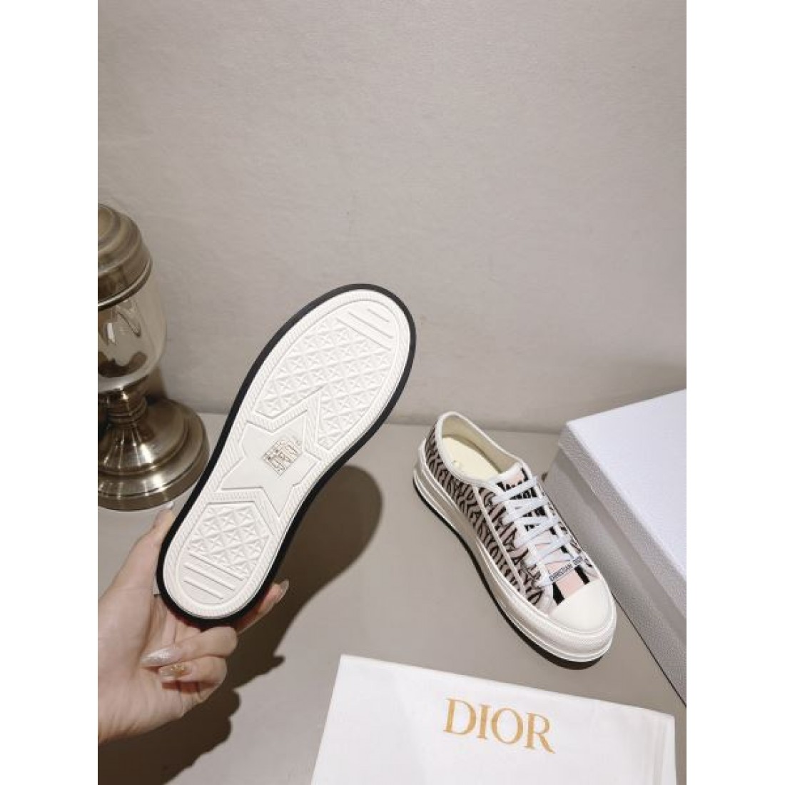 今季イチオシ DIOR ディオール コピー レディース ハイヒール 季節感たっぷり