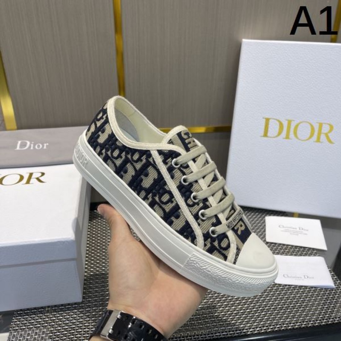 デイリー使いに実用性抜群 DIOR ディオール コピー レディース用 カジュアルシューズ 大注目の新作