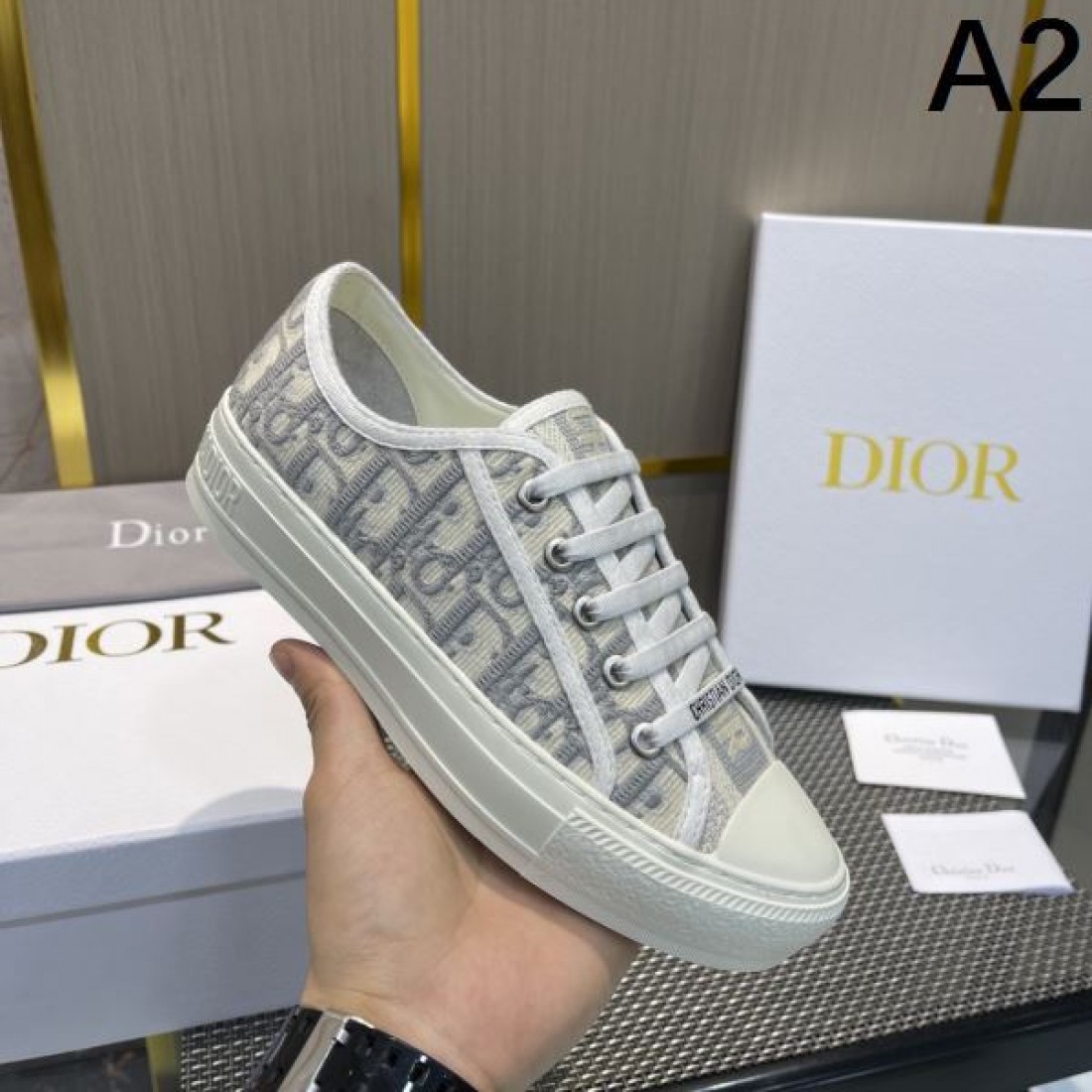 デイリー使いに実用性抜群 DIOR ディオール コピー レディース用 カジュアルシューズ 大注目の新作