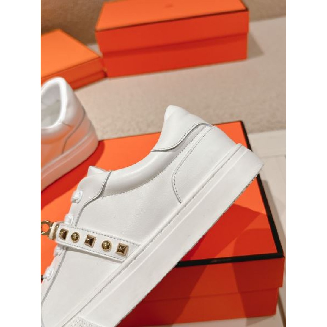 格別な存在感 HERMES エルメス コピー レディース用 カジュアルシューズ 春夏新作コレクション