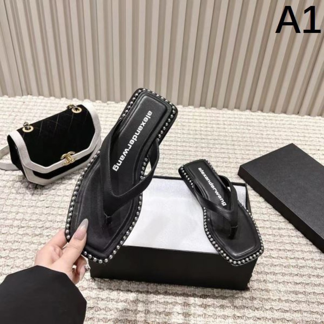 アレキサンダーワン コピー サンダル ALEXANDER WANGシャープで都会的な