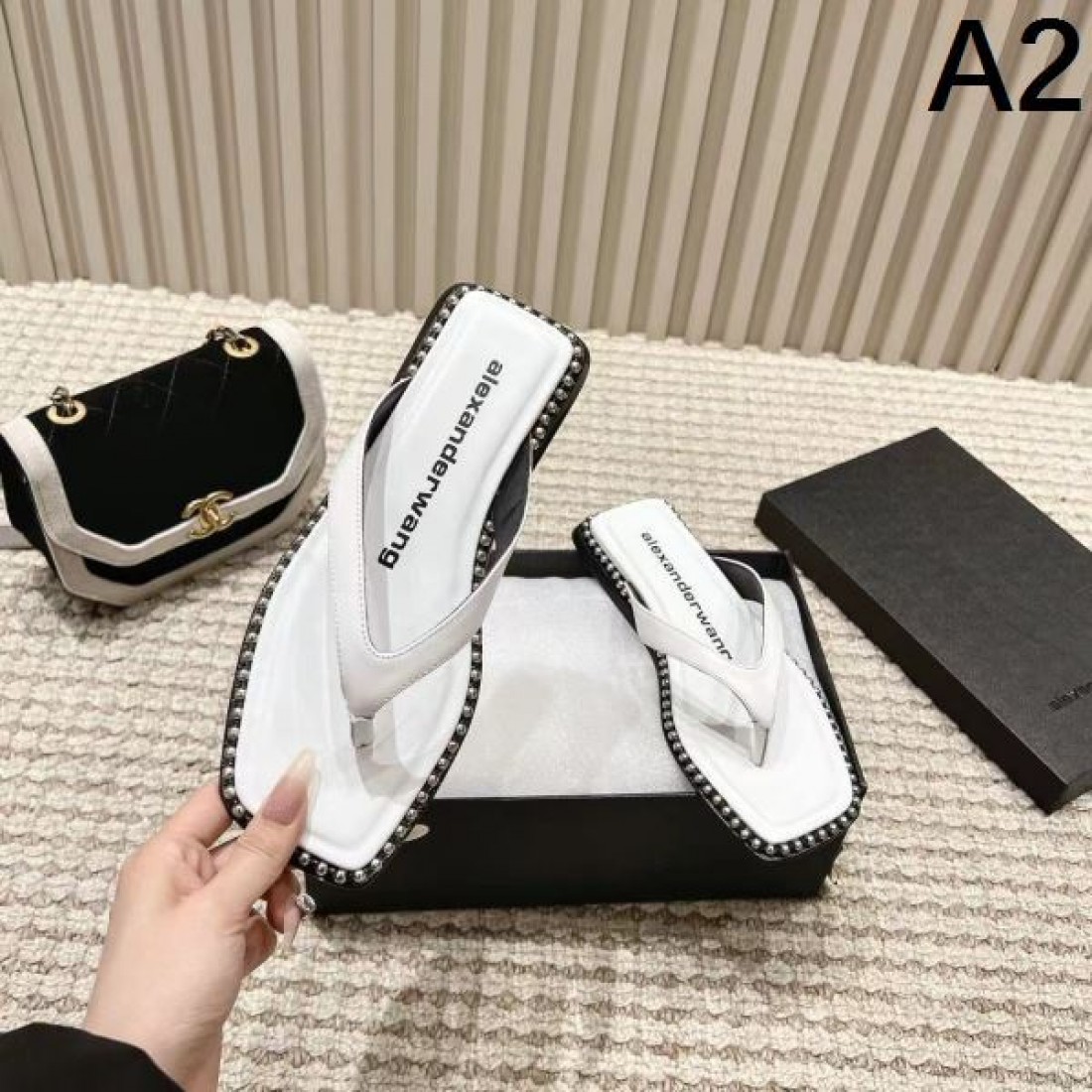 アレキサンダーワン コピー サンダル ALEXANDER WANGシャープで都会的な