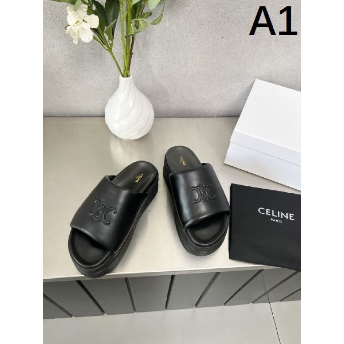 セリーヌ コピー サンダル CELINEで叶えるスタイリッシュな足元