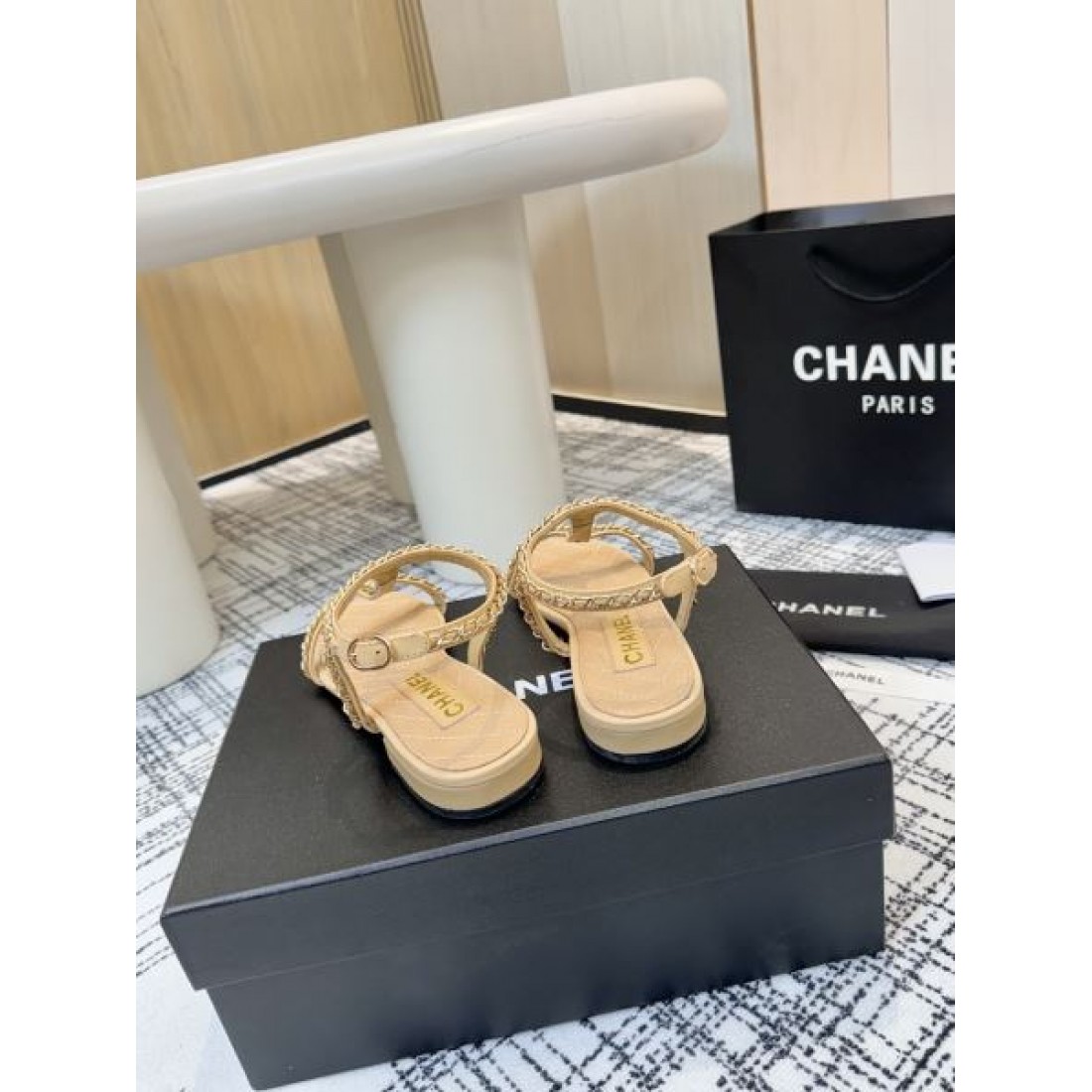スタイリッシュなスタイル CHANEL シャネル コピー レディースサンダル 一瞬で華やぐ