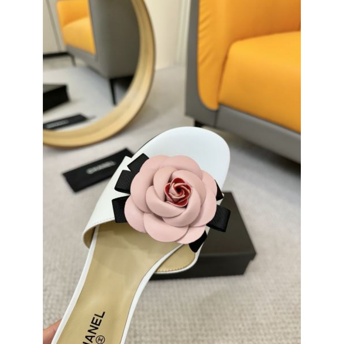 見逃し厳禁 CHANEL シャネル コピー レディースサンダル 迷わずゲット