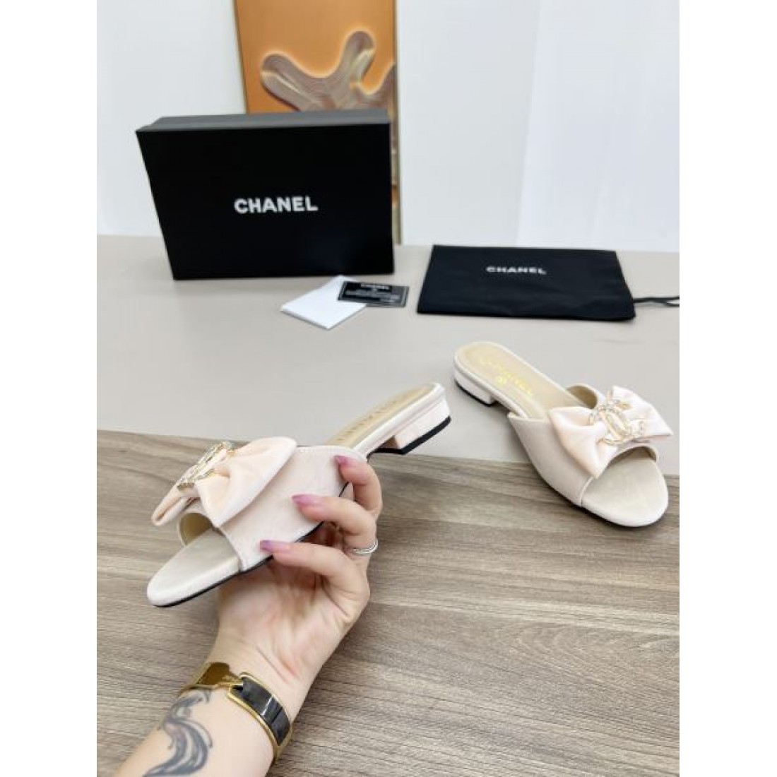 旬コーデに最適 CHANEL シャネル コピー レディースサンダル オールシーズン活躍