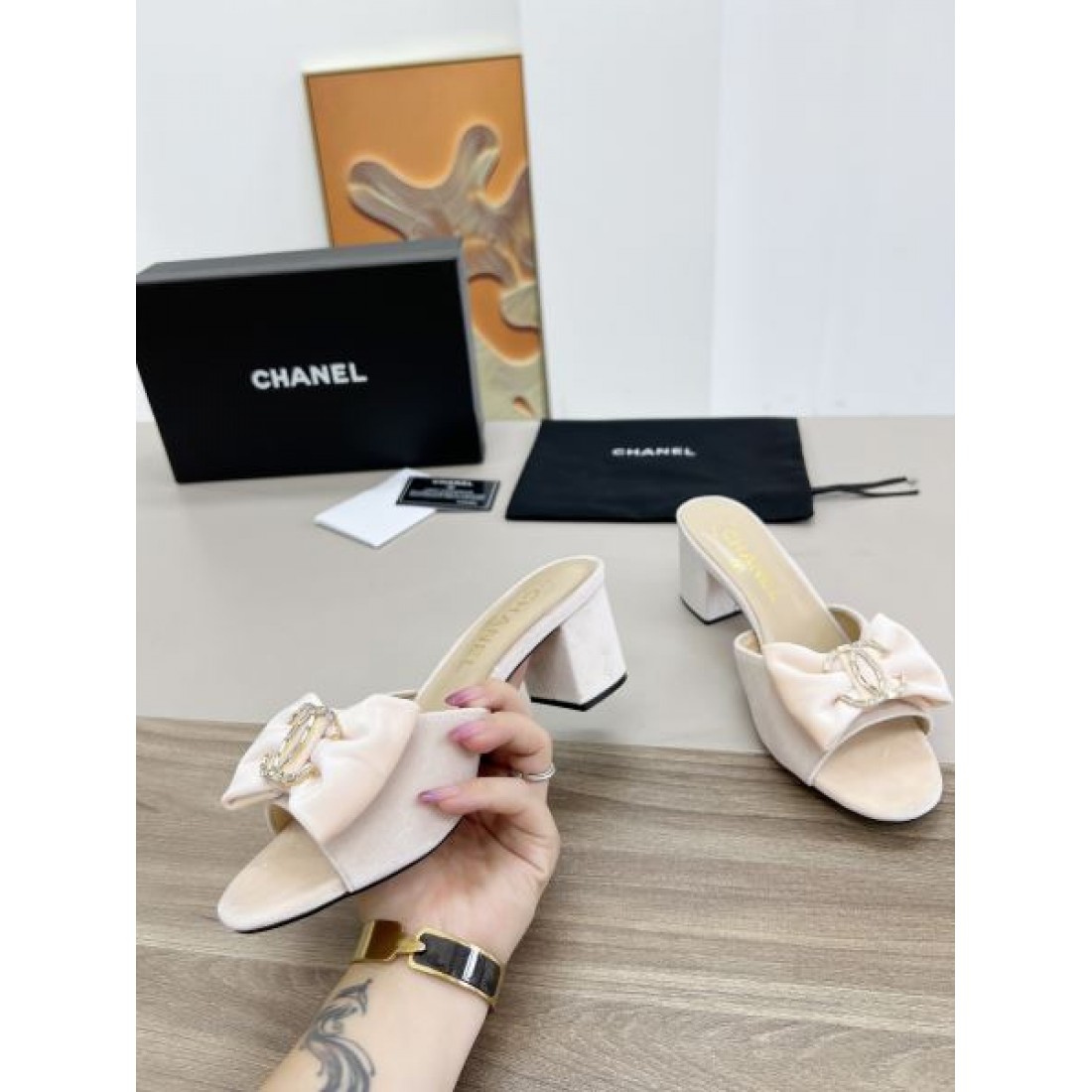 今季イチオシ CHANEL シャネル コピー レディースサンダル 季節感たっぷり
