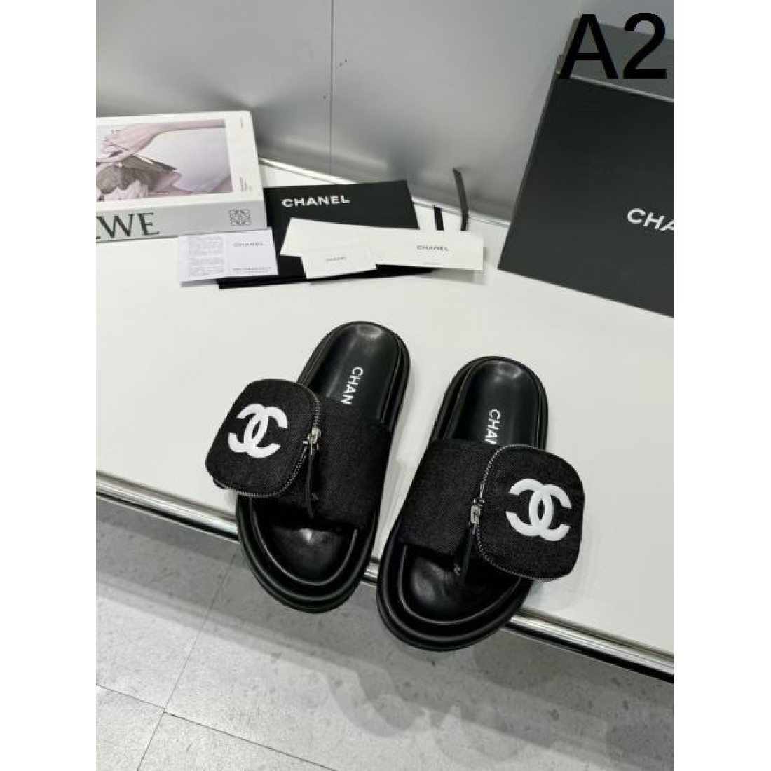 上品でエフォートレスな魅力CHANEL シャネル コピー サンダル 洗練された一足