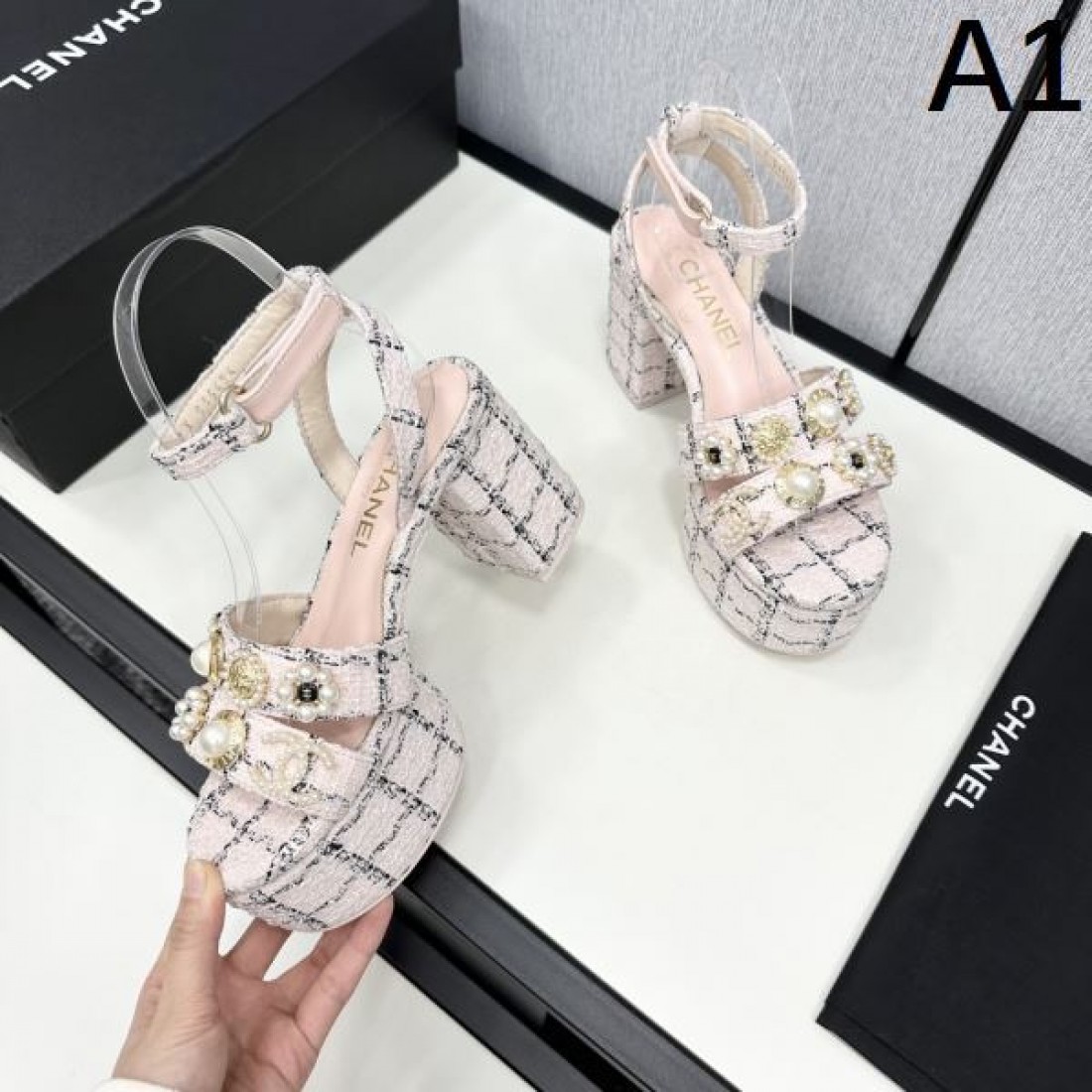 シャネル コピー サンダル CHANEL美しさと履き心地を両立した上質スタイル