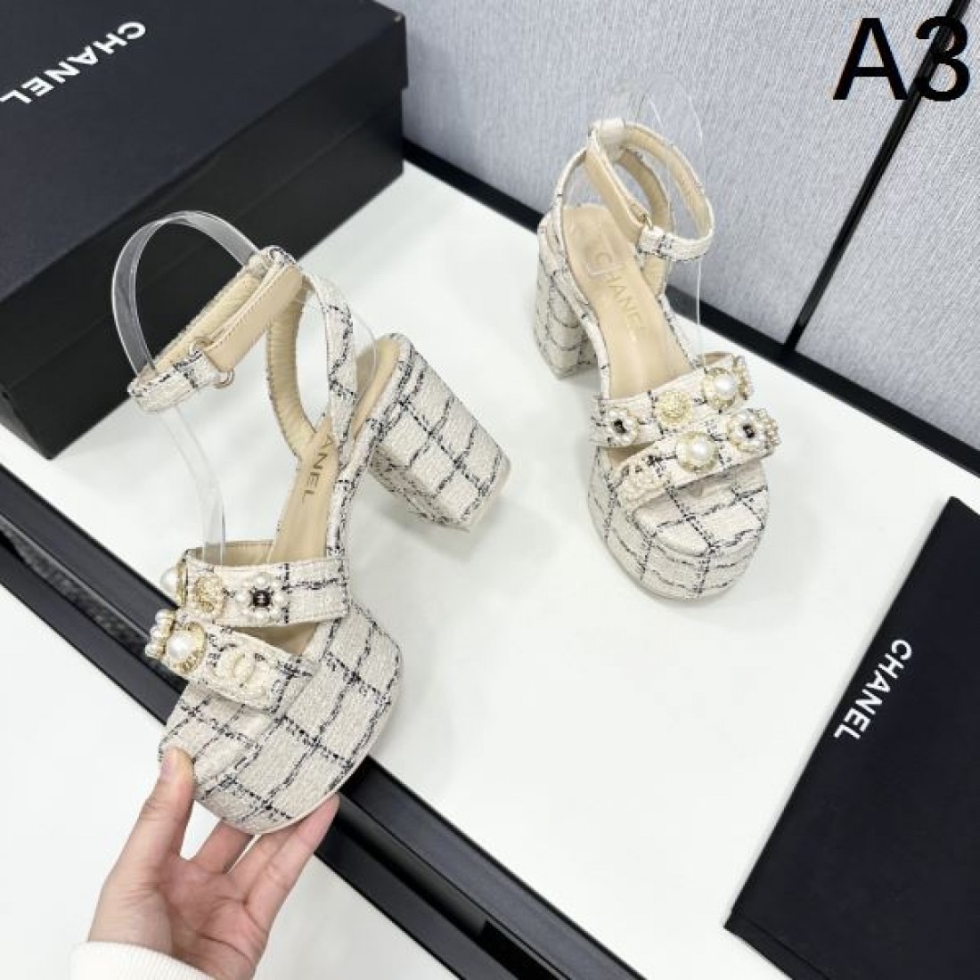 シャネル コピー サンダル CHANEL美しさと履き心地を両立した上質スタイル