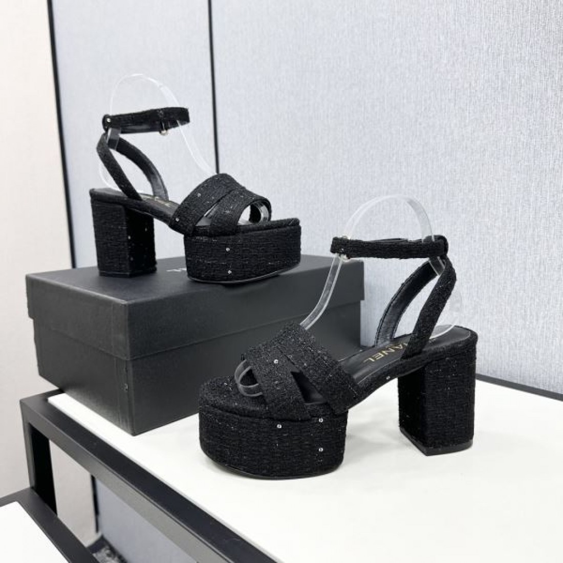 シャネル コピー サンダル CHANEL美しさと履き心地を両立した上質スタイル