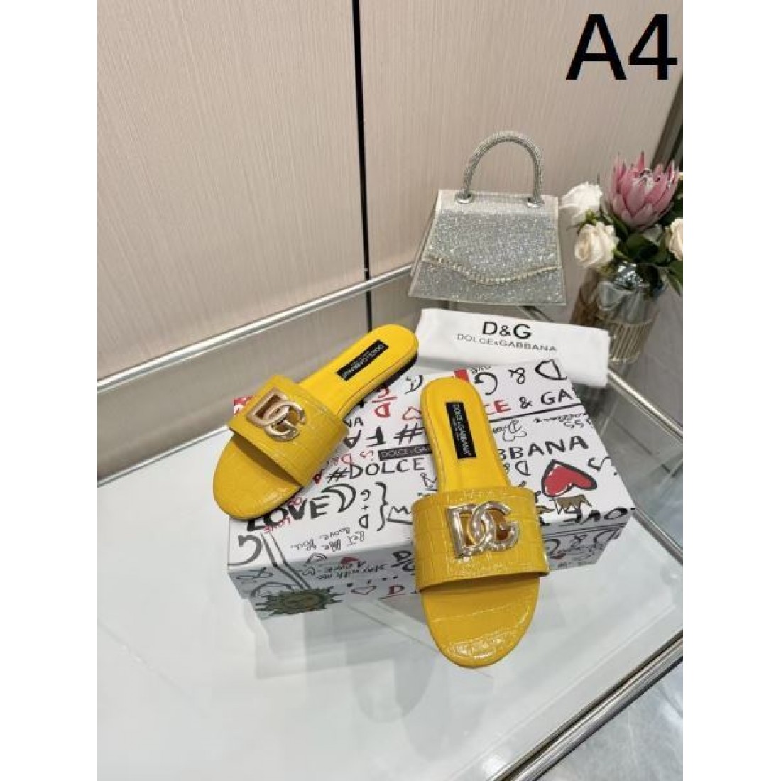 魅惑の存在感 DOLCE＆GABBANA ドルチェ＆ガッバーナ コピー サンダル 華やかで