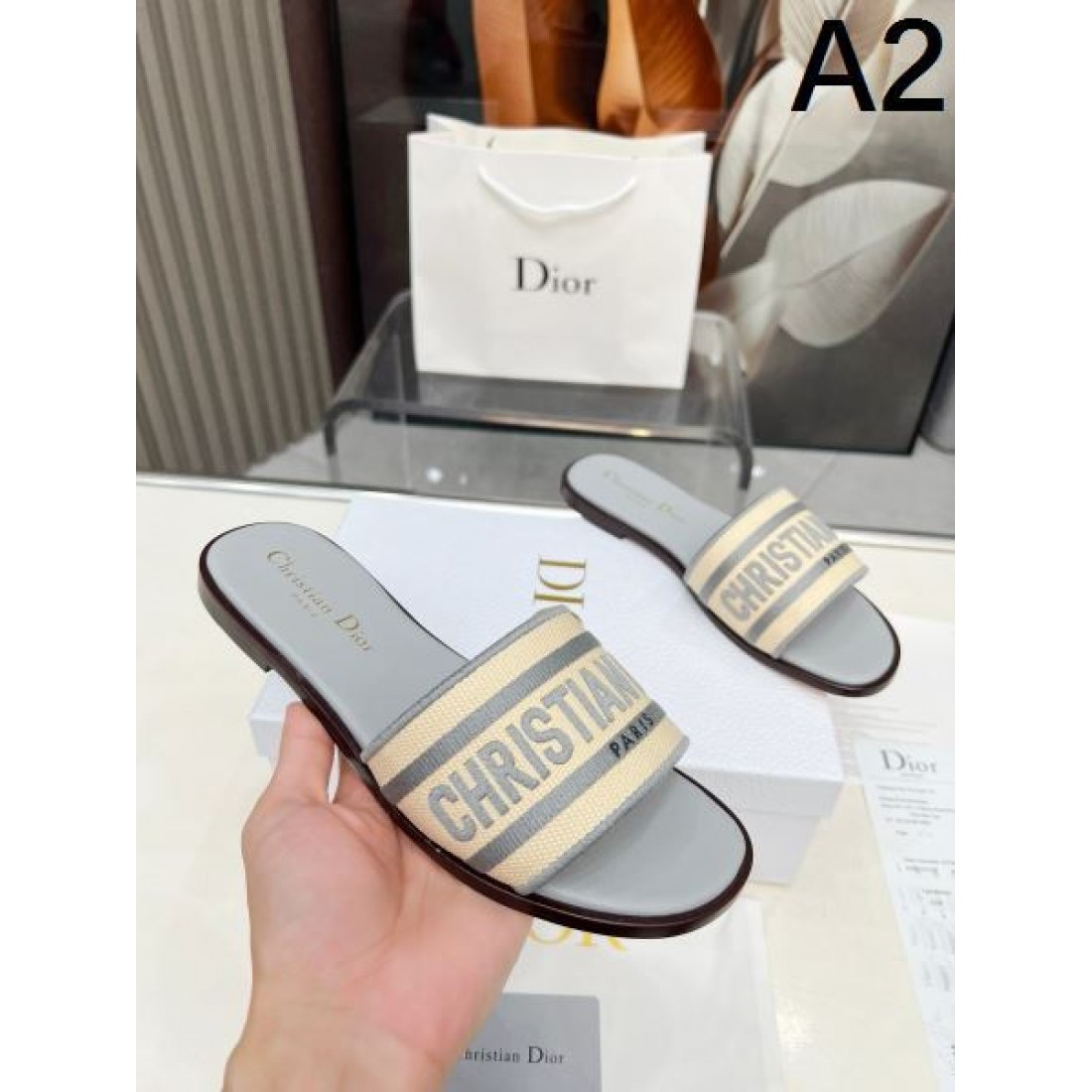 DIOR ディオール コピー サンダル柔らかな履き心地が魅力