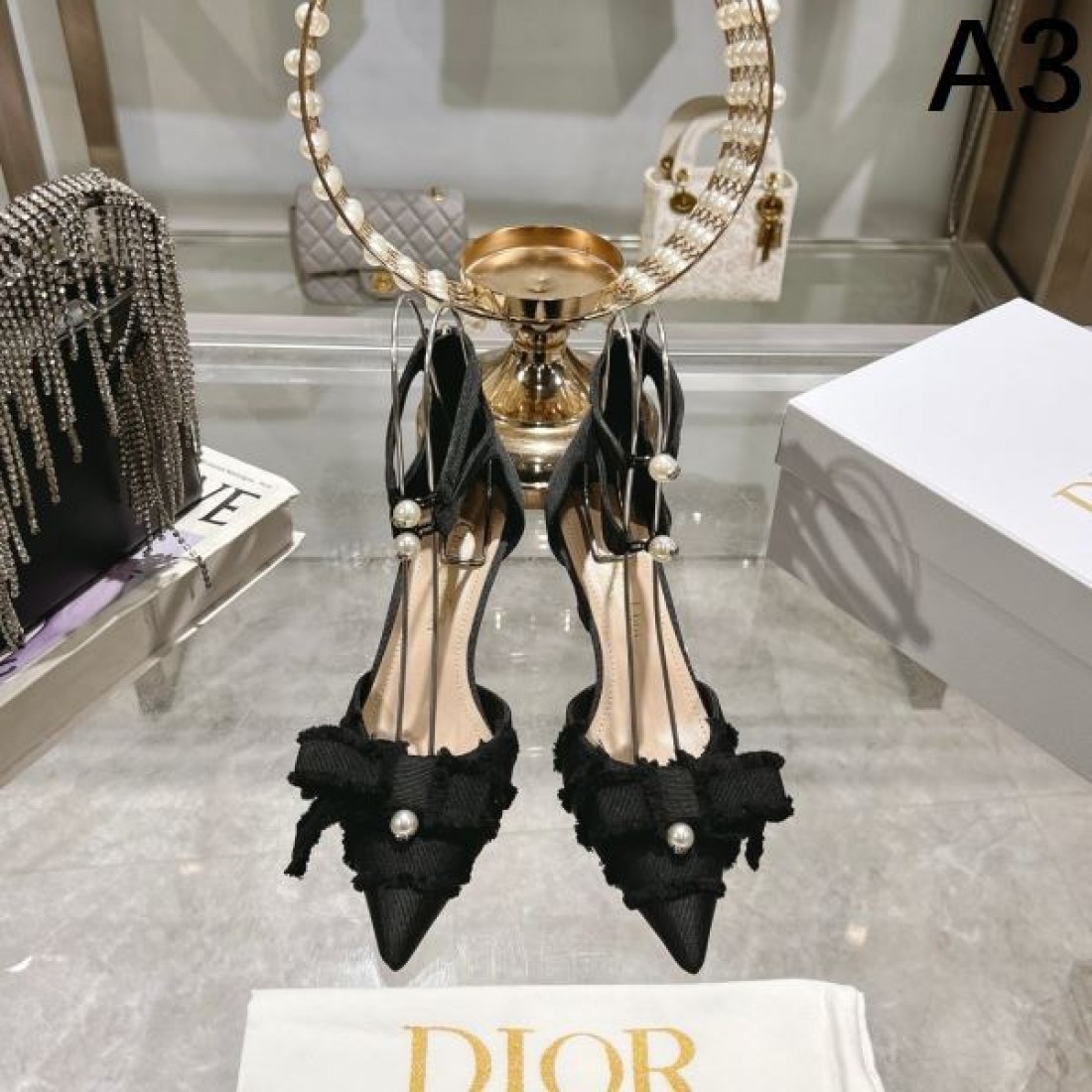 人気急上昇中のディオール コピー サンダル DIOR 注目アイテム