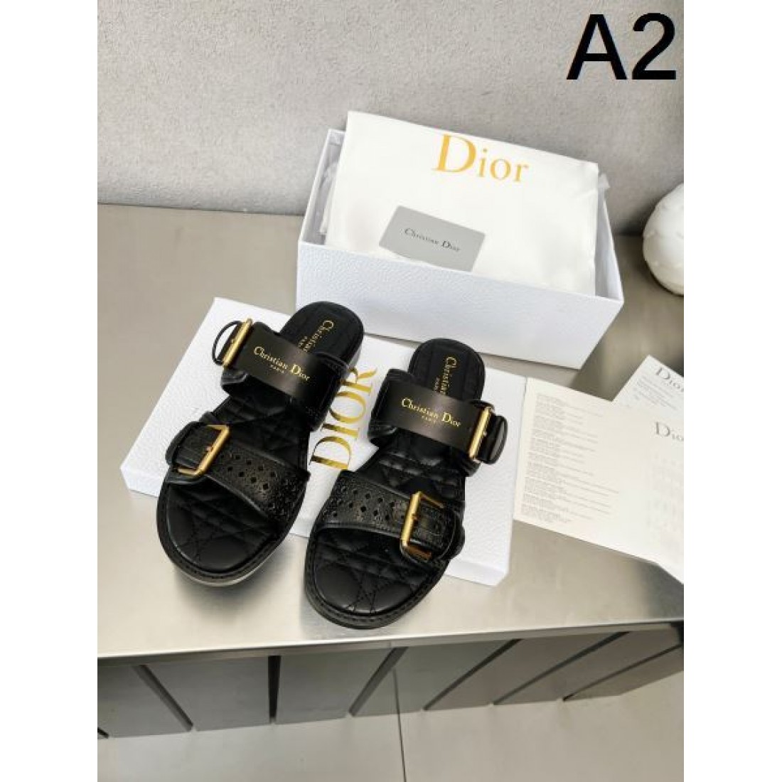 ディオール コピー サンダル DIORナチュラルで洗練された美しさ