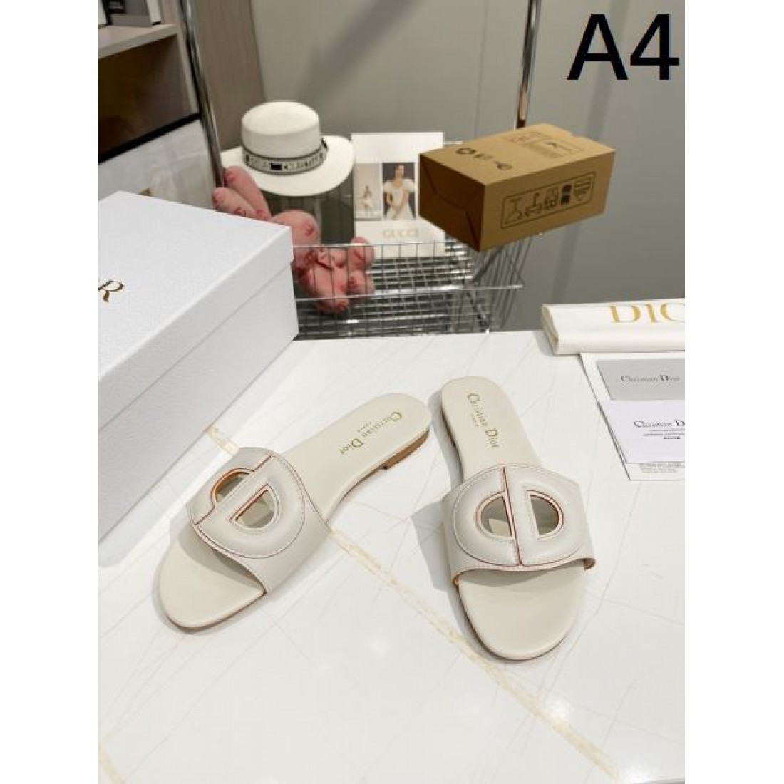 洗練と快適さを両立 DIOR ディオール コピー サンダル トレンド感も抜群