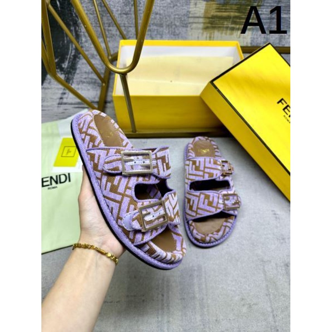 季節限定商品 FENDI フェンデイ コピー レディースサンダル 特別仕様