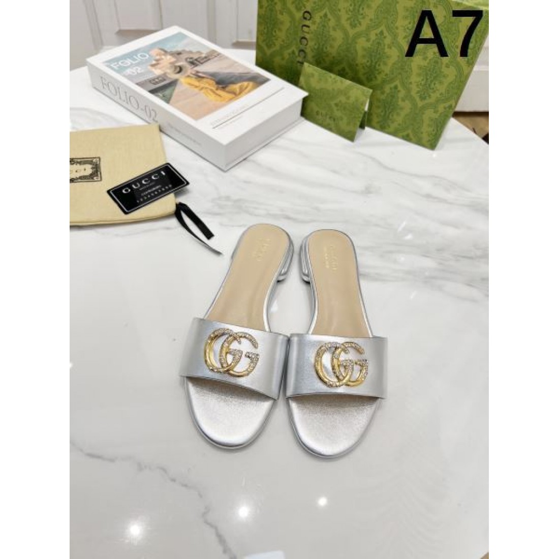 GUCCI 高機能でお洒落な グッチ コピー サンダル オシャレな