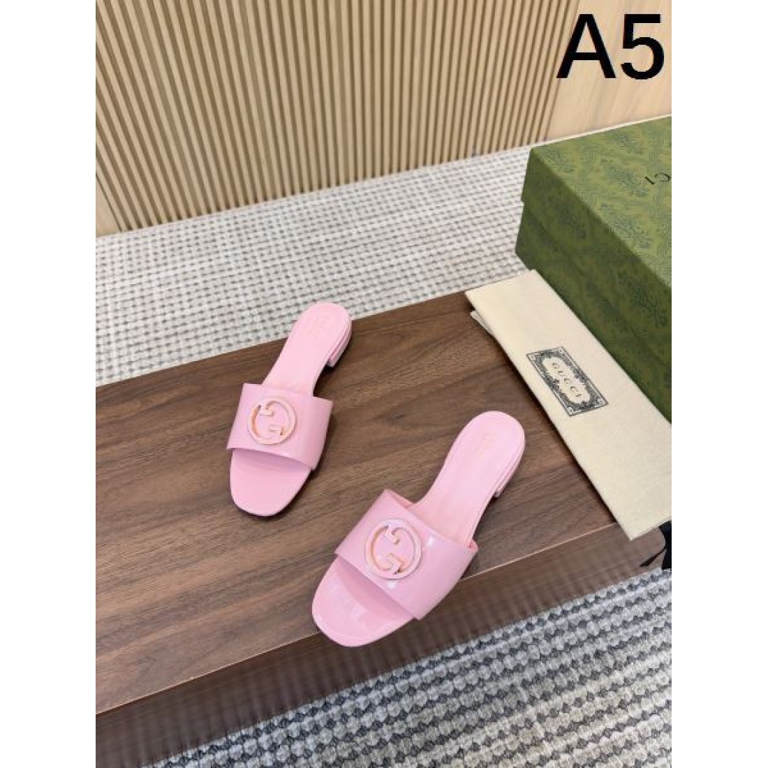格別な存在感 GUCCI グッチ コピー レディースサンダル 春夏新作コレクション