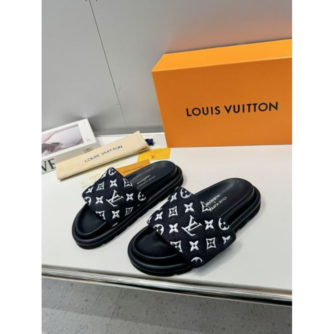 LOUIS VUITTON 今季注目のルイヴィトン コピー サンダル 上質で魅力的