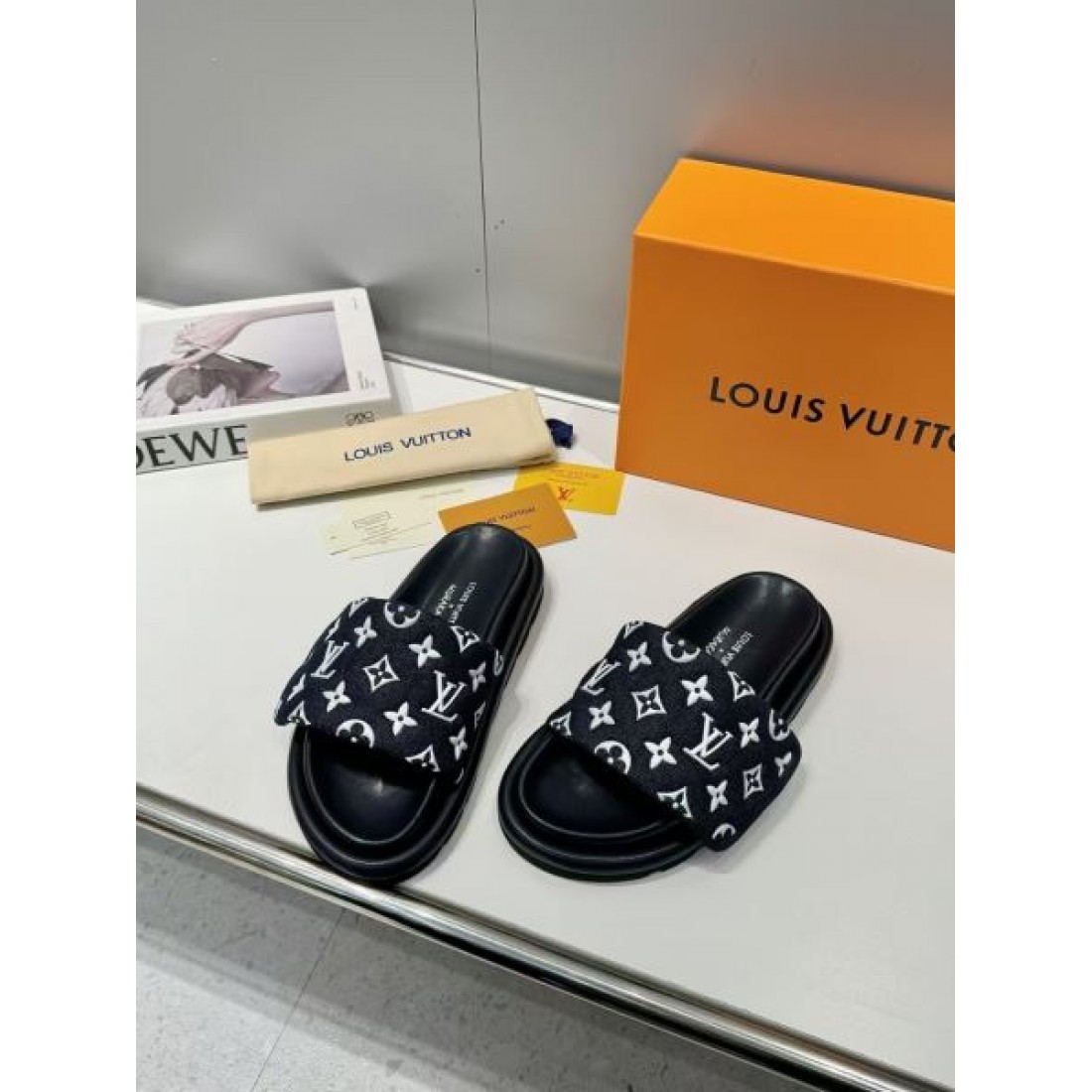 LOUIS VUITTON 今季注目のルイヴィトン コピー サンダル 上質で魅力的