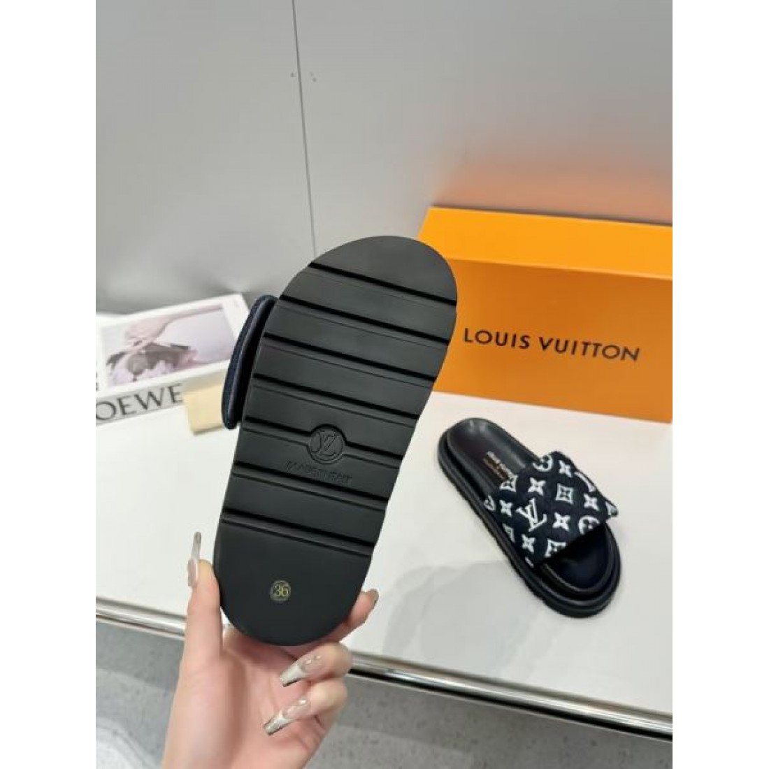 LOUIS VUITTON 今季注目のルイヴィトン コピー サンダル 上質で魅力的