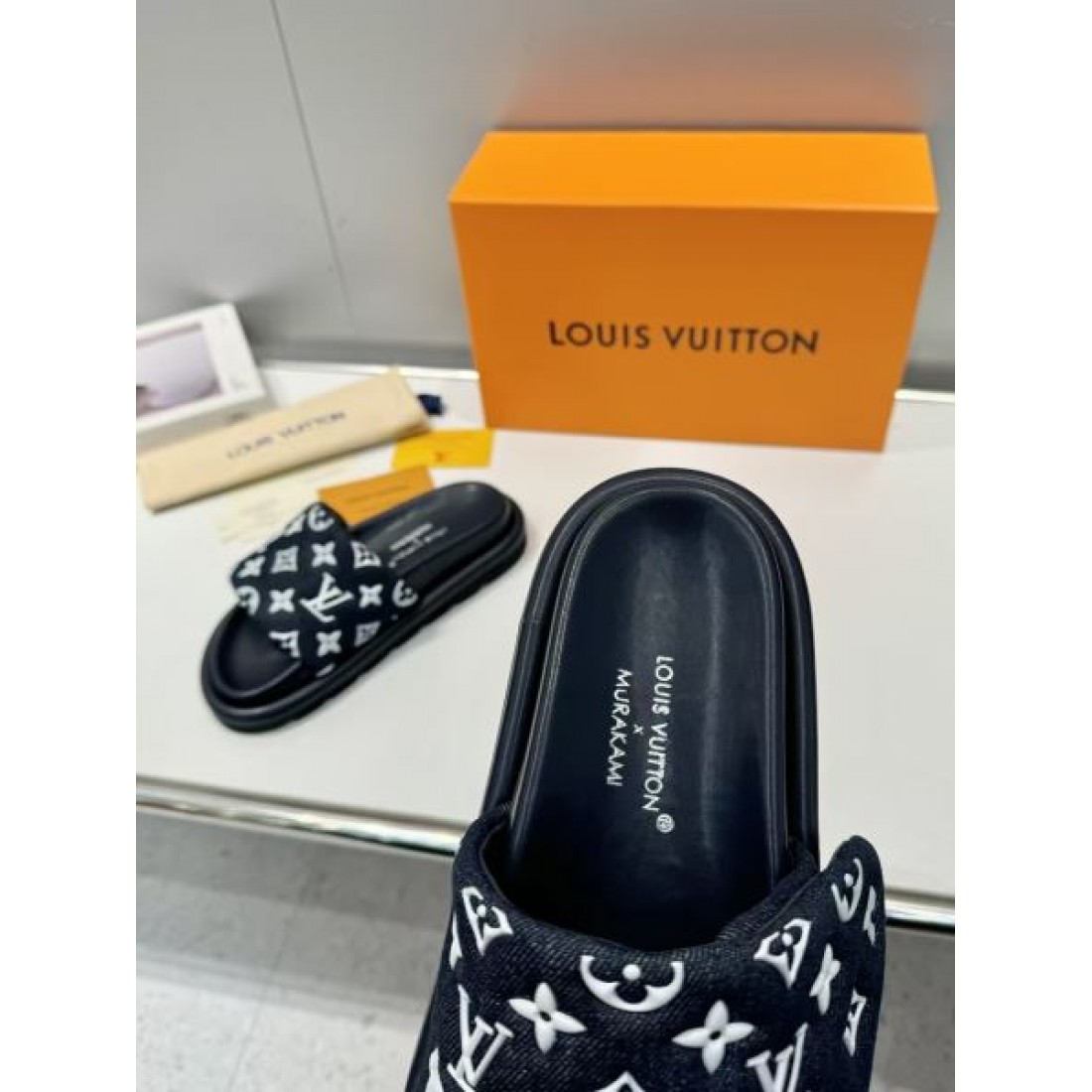 LOUIS VUITTON 今季注目のルイヴィトン コピー サンダル 上質で魅力的