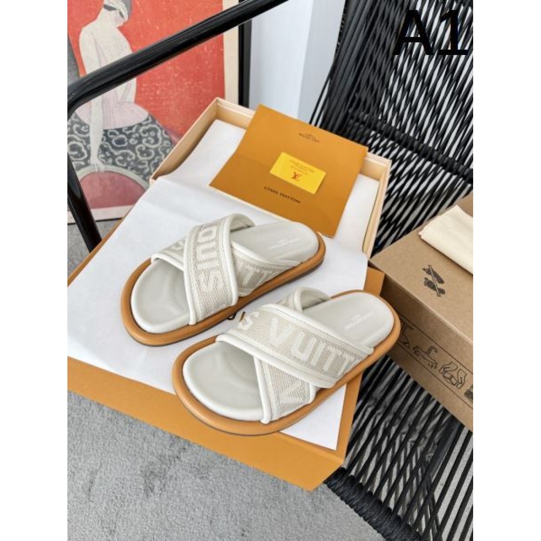LOUIS VUITTON 軽快でラグジュアリーな印象の ルイヴィトン コピー サンダル