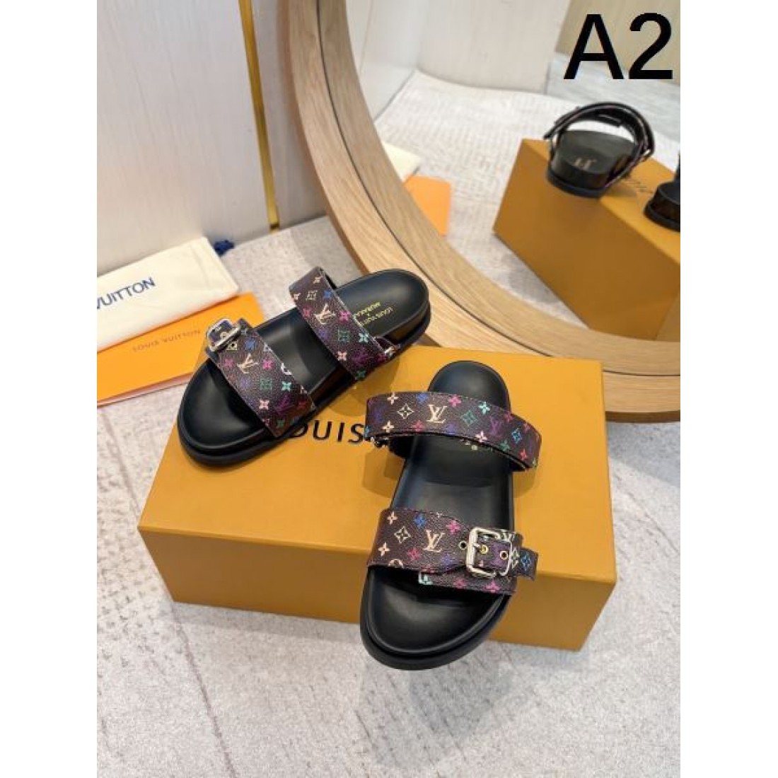 モダンな魅力漂う コピー サンダル LOUIS VUITTON ルイヴィトン 限定感も