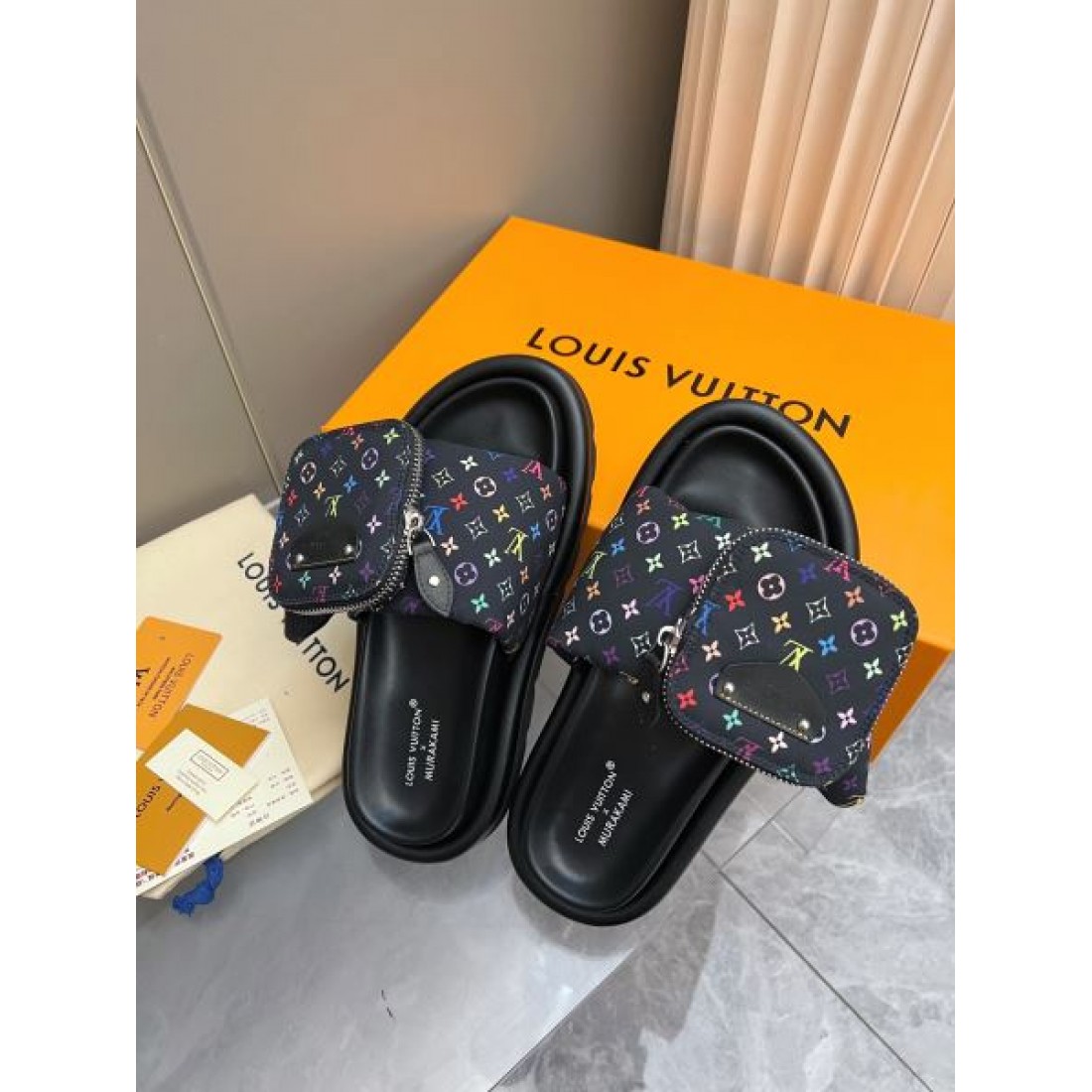 ルイヴィトン LOUIS VUITTON コピー サンダル トレンドを先取りした鮮やかな魅力