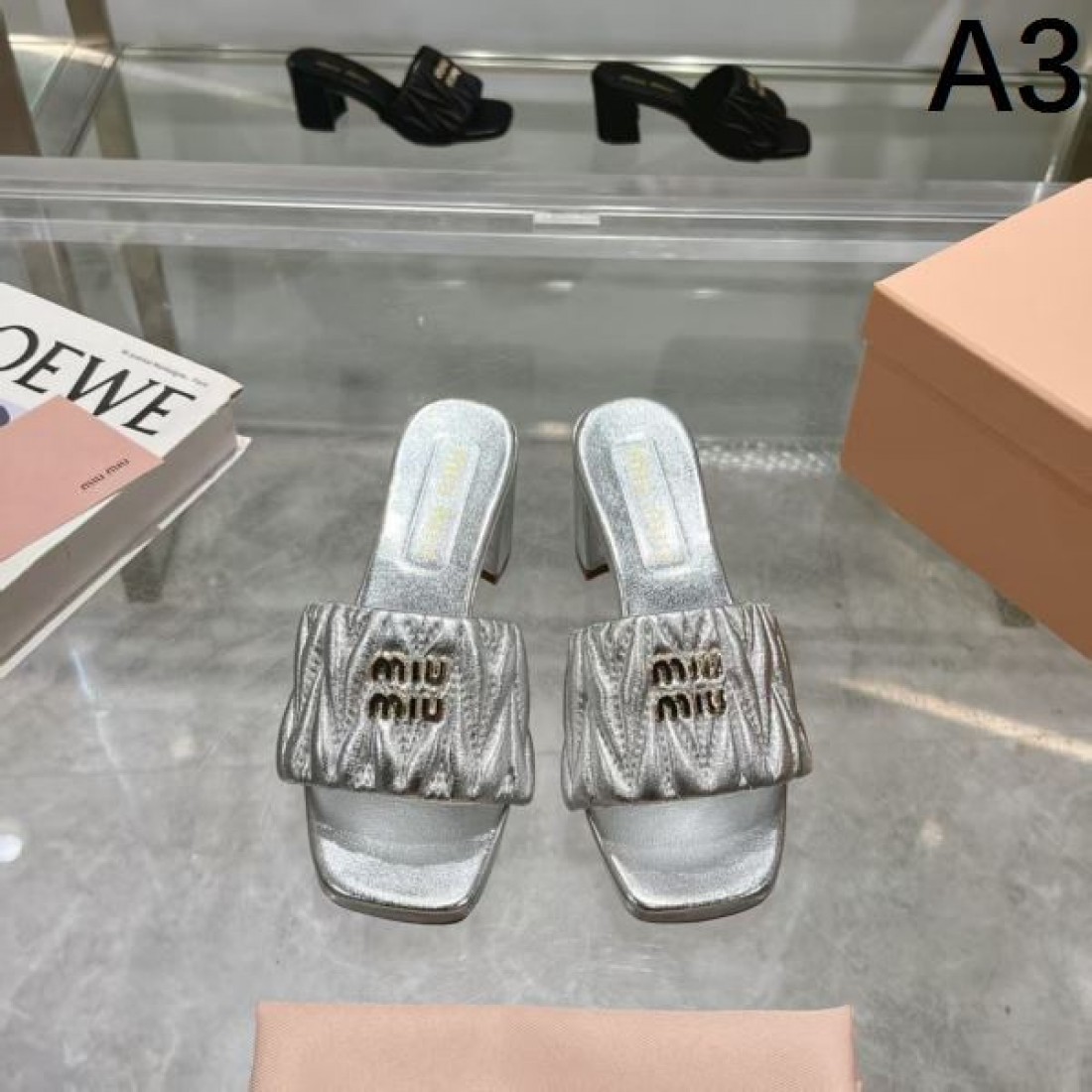 SNS映え抜群 MIU MIU ミュウミュウ コピー レディースサンダル スタイリッシュなスタイル