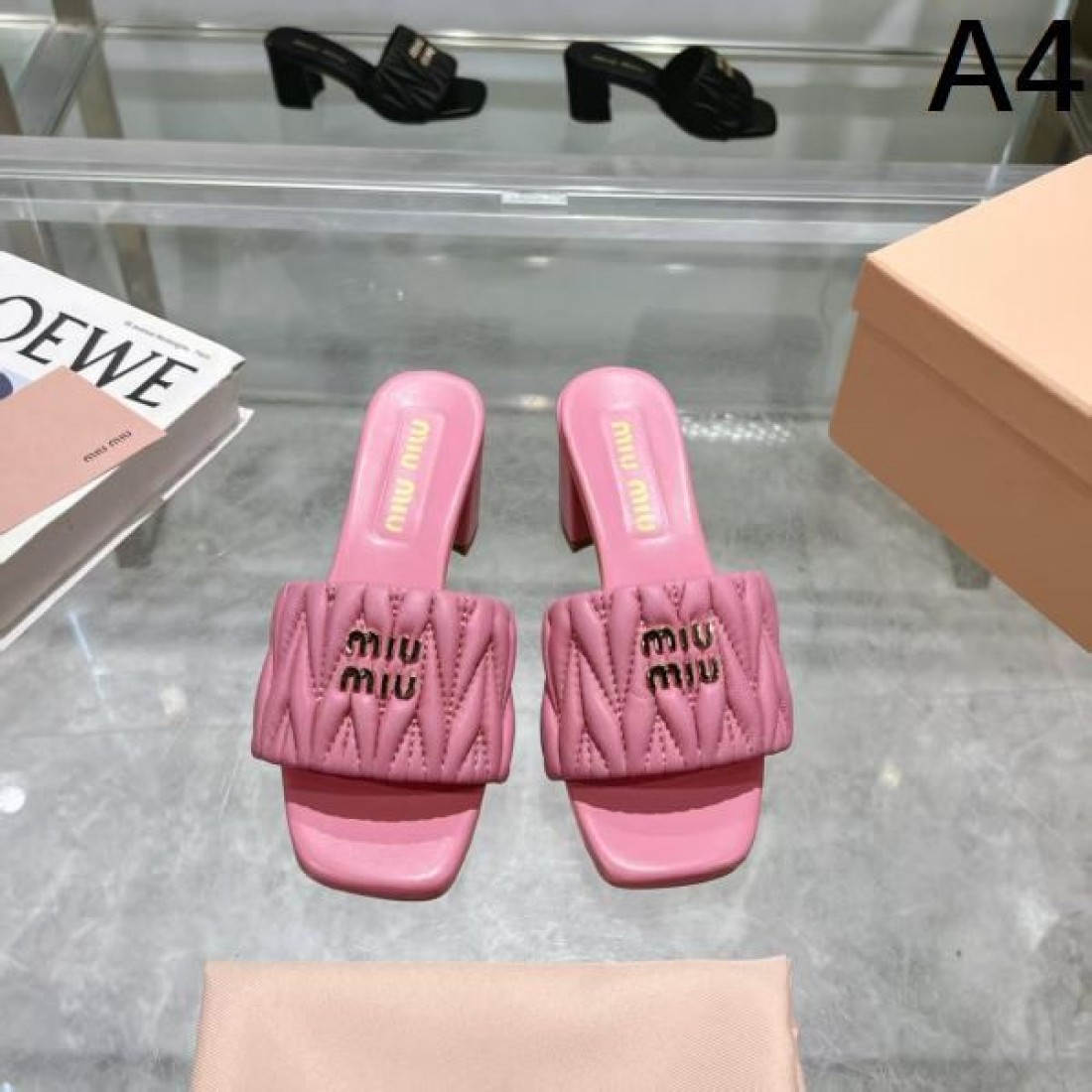 SNS映え抜群 MIU MIU ミュウミュウ コピー レディースサンダル スタイリッシュなスタイル