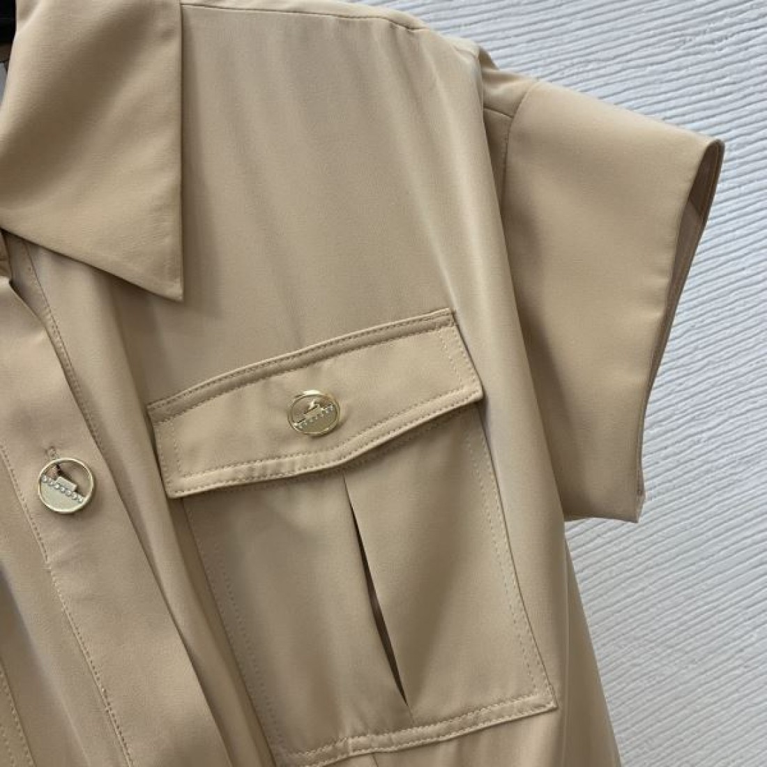 フェミニンで上質な CELINE セリーヌ スーパーコピー ワンピース