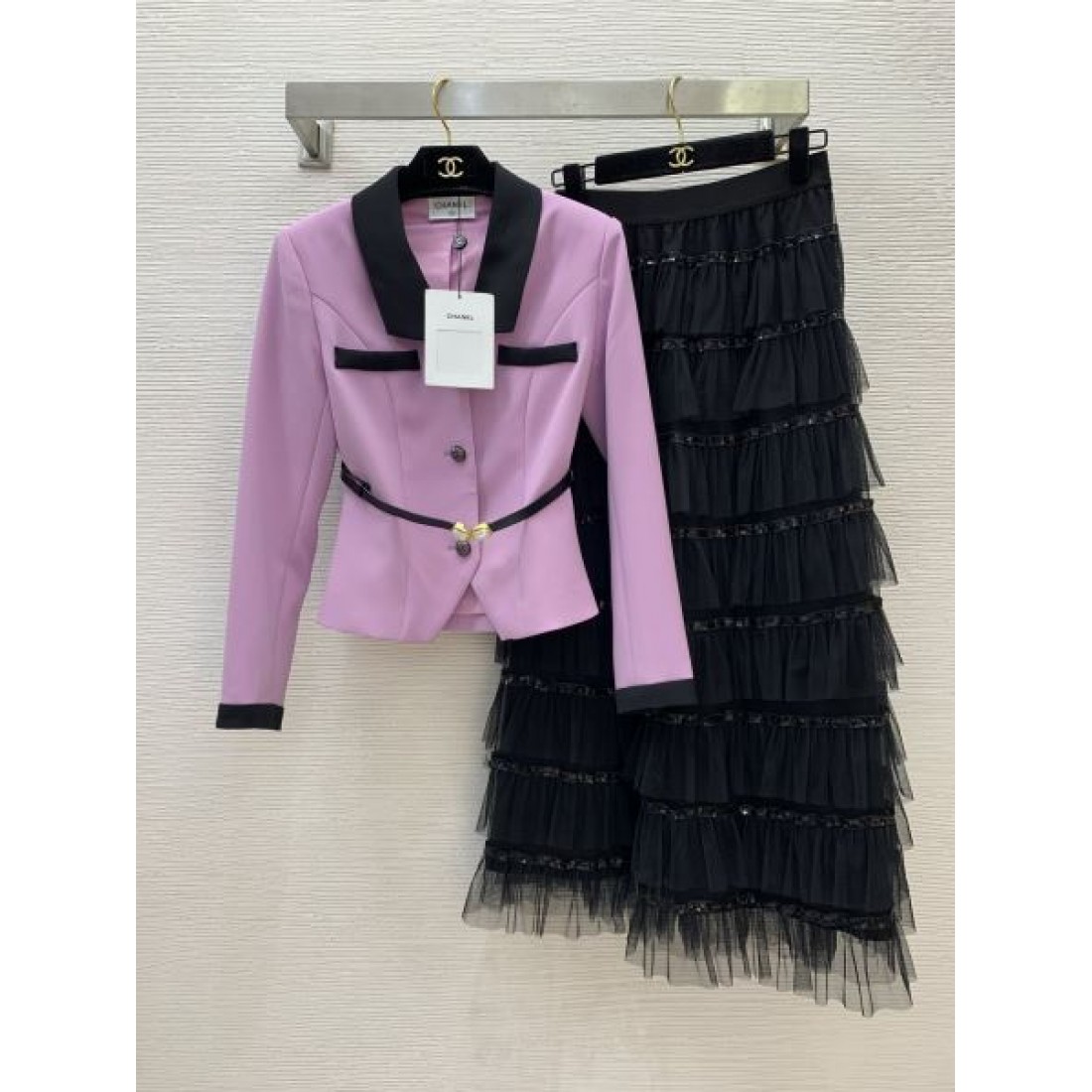 美麗で印象的なデザイン CHANEL シャネル スーパーコピー 上下セット