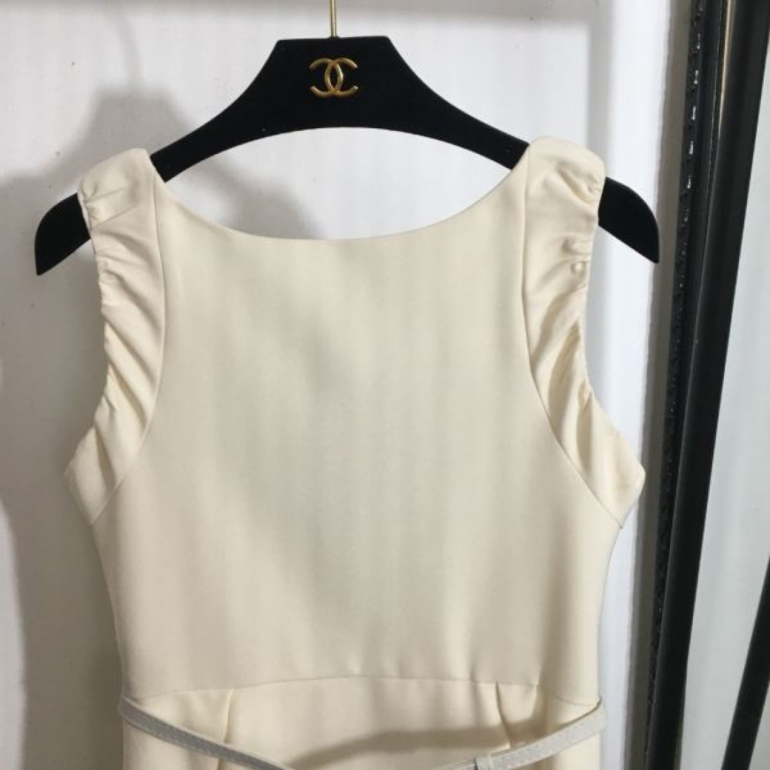 今季は色を使った注目新品 DIOR ディオール コピー ワンピース 大注目の新作