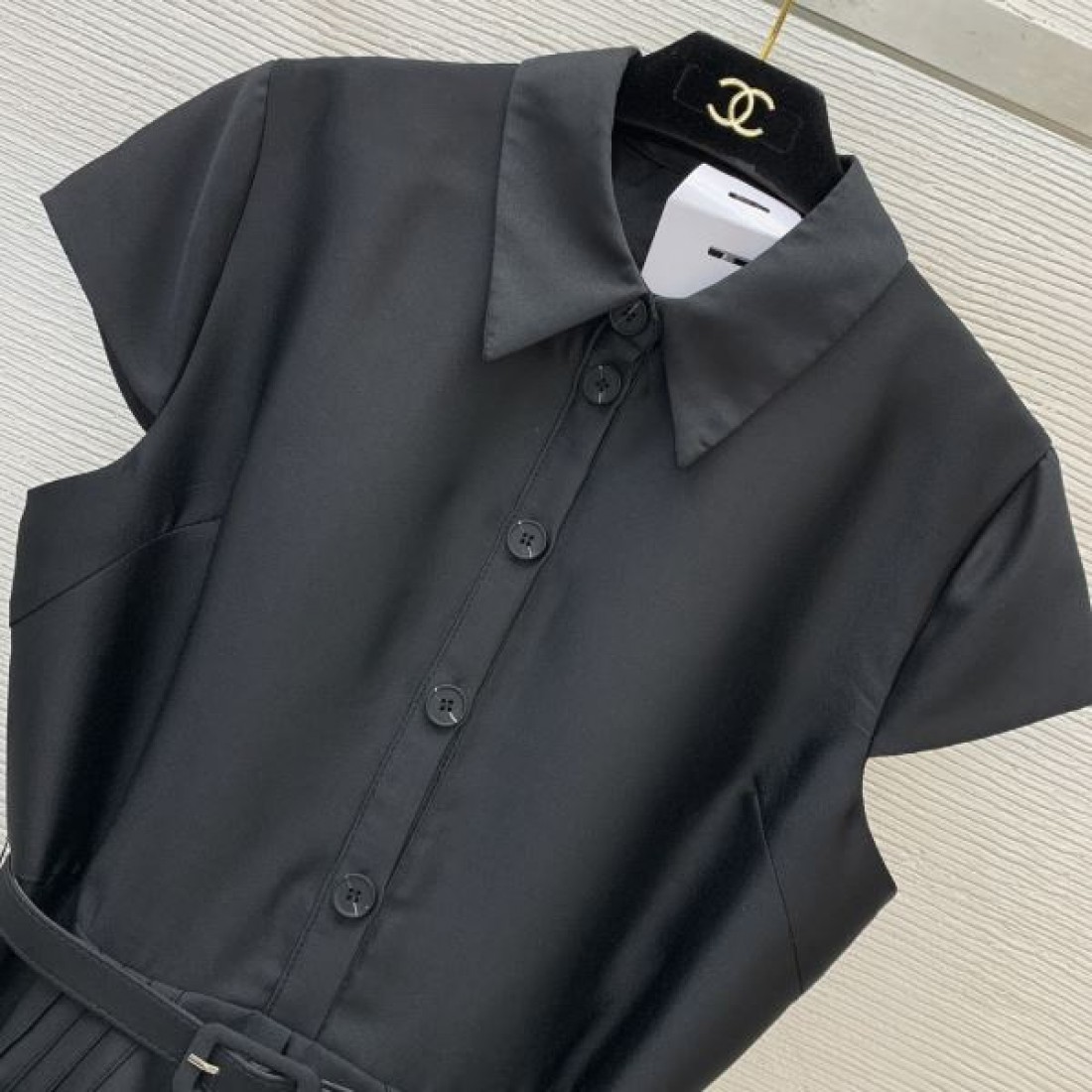 この夏を彩る DIOR ディオール コピー ワンピース 引き続き注目のスタイル