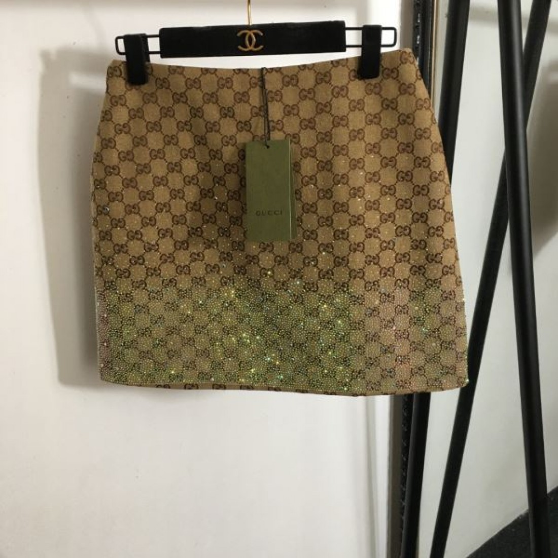 洗練された美しさ GUCCI グッチ コピー スカート 大人の魅力溢れる