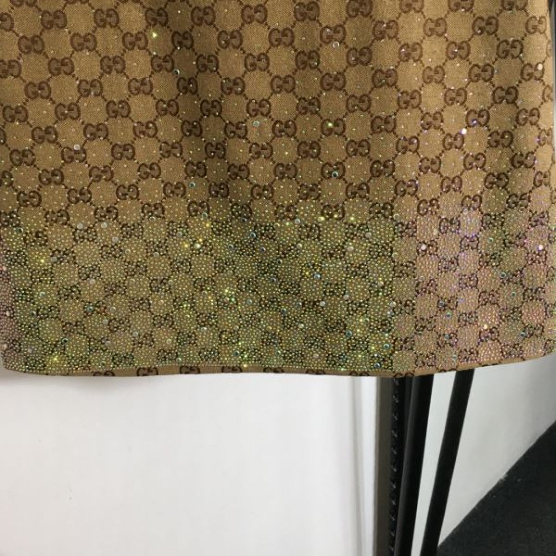 洗練された美しさ GUCCI グッチ コピー スカート 大人の魅力溢れる