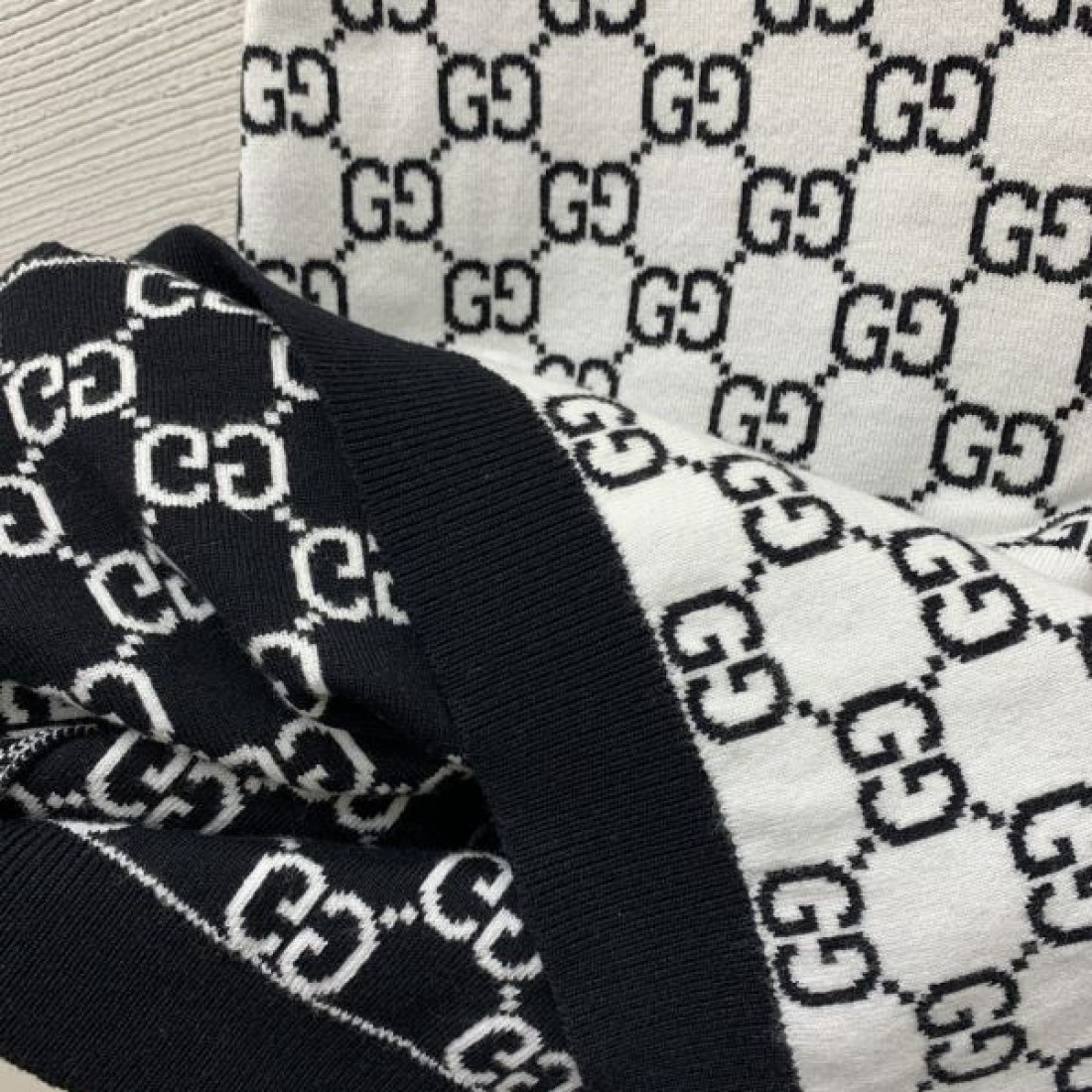 エレガントな雰囲気 GUCCI グッチ コピー ワンピース 上質な素材感