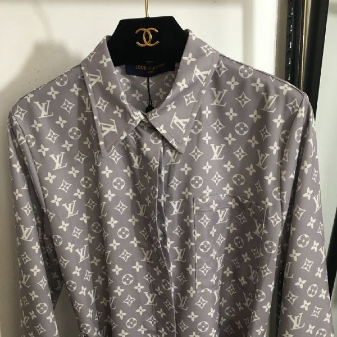 自分へのご褒美に LOUIS VUITTON ルイヴィトン コピー ワンピース ギフトにも最適