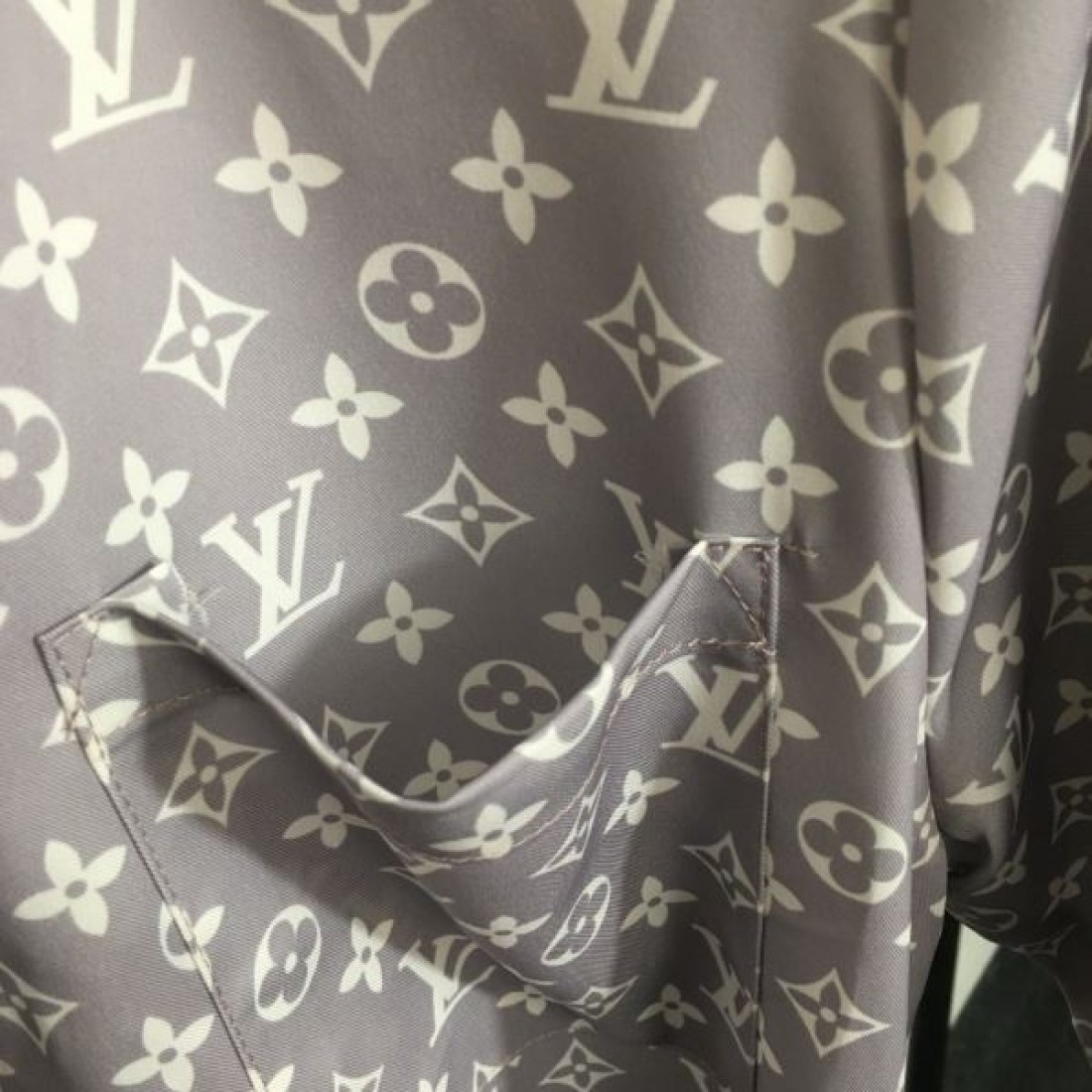 自分へのご褒美に LOUIS VUITTON ルイヴィトン コピー ワンピース ギフトにも最適